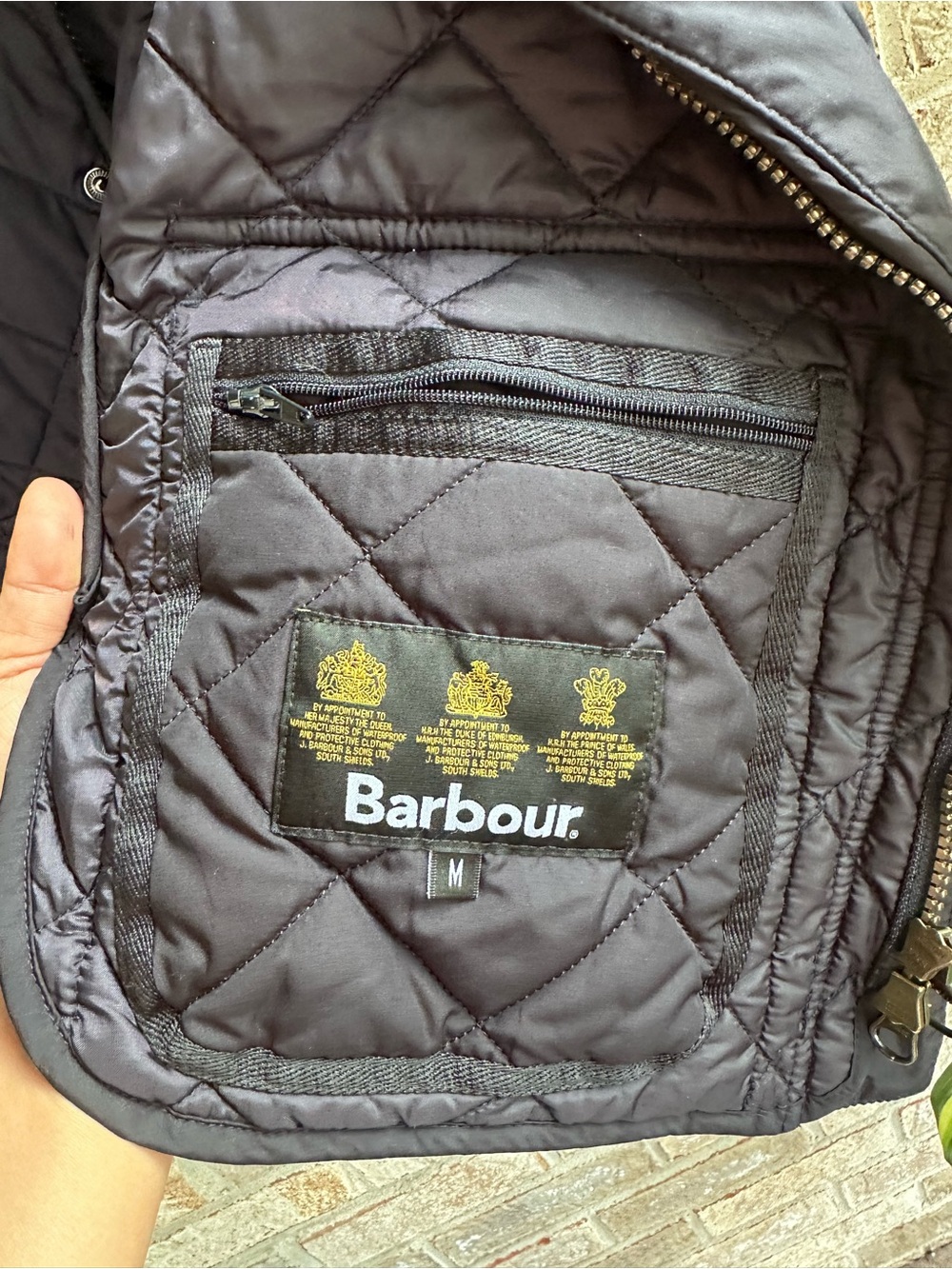 Barbour Men's Quilted Navy Vest medium - Picture 7 of 10